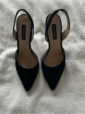 Town Shoes Suede Black Pointed Toe Slingback Heels Size 7. 4.5 in Heel. Womens